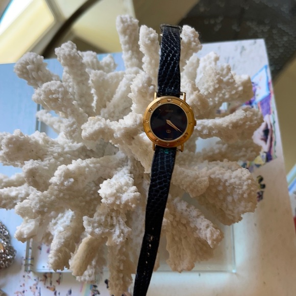 Ladies vintage Gucci watch - Picture 1 of 11